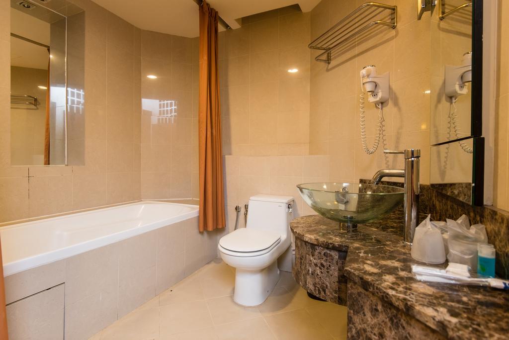 New Town Resort Suites At Pyramid Tower Subang Jaya Exterior photo